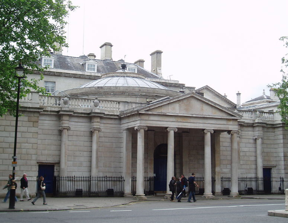 Dover House on Whitehall . Photo Steve Cadman Creative Commons Attribution-Share Alike 2.0 Generic