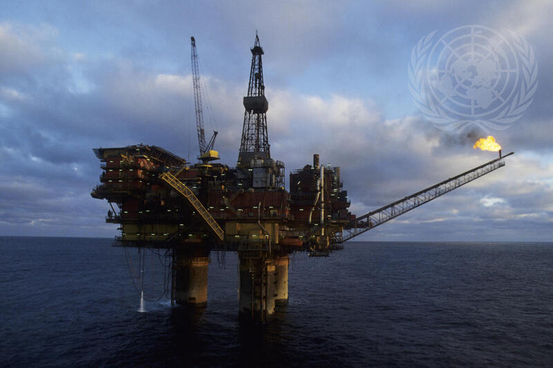 North Sea oil drilling platform in the Brent Field. Source: United Nations / Exxon; Creative Commons Licence