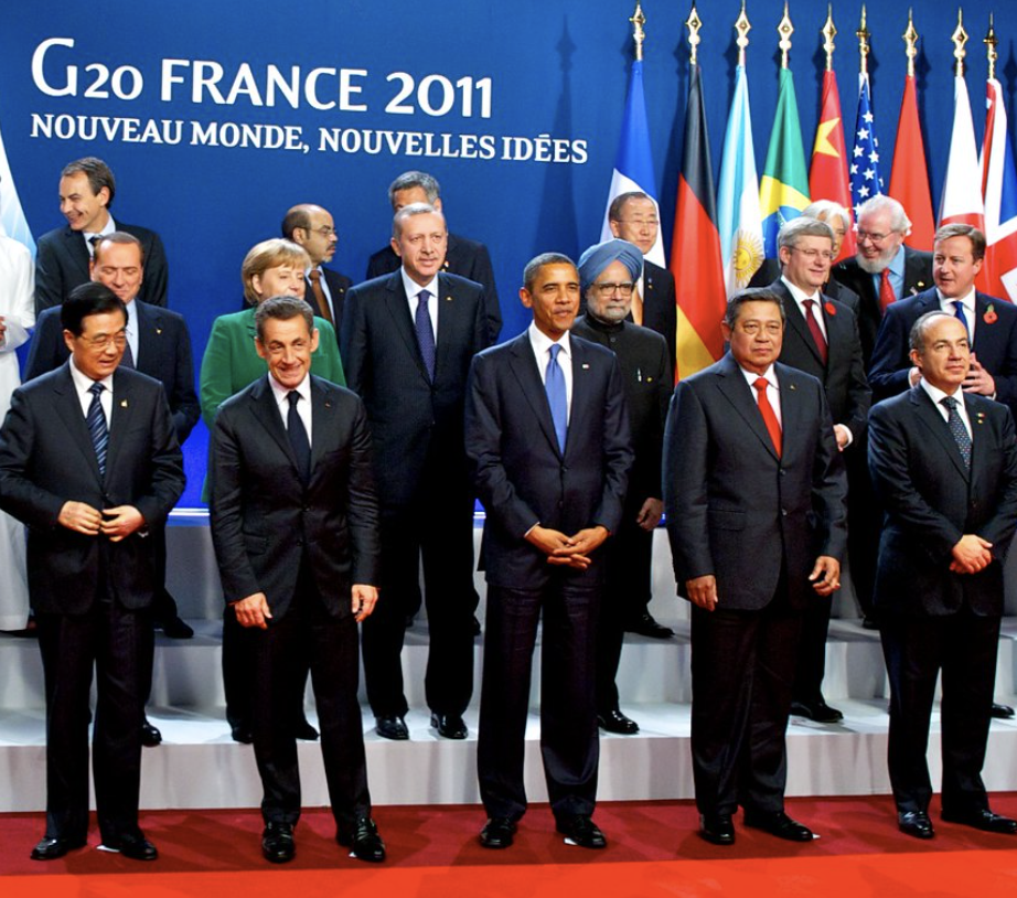 Attendees at the G20 Summit in Cannes, 3 Nov 2011. Photo: European Council, Herman Van Rompuy. File licensed under an Attribution-NonCommercial-NoDerivs 2.0 Generic creative commons license